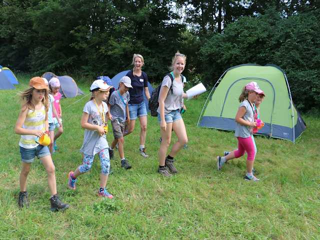 k Abmarsch zu den Stationen